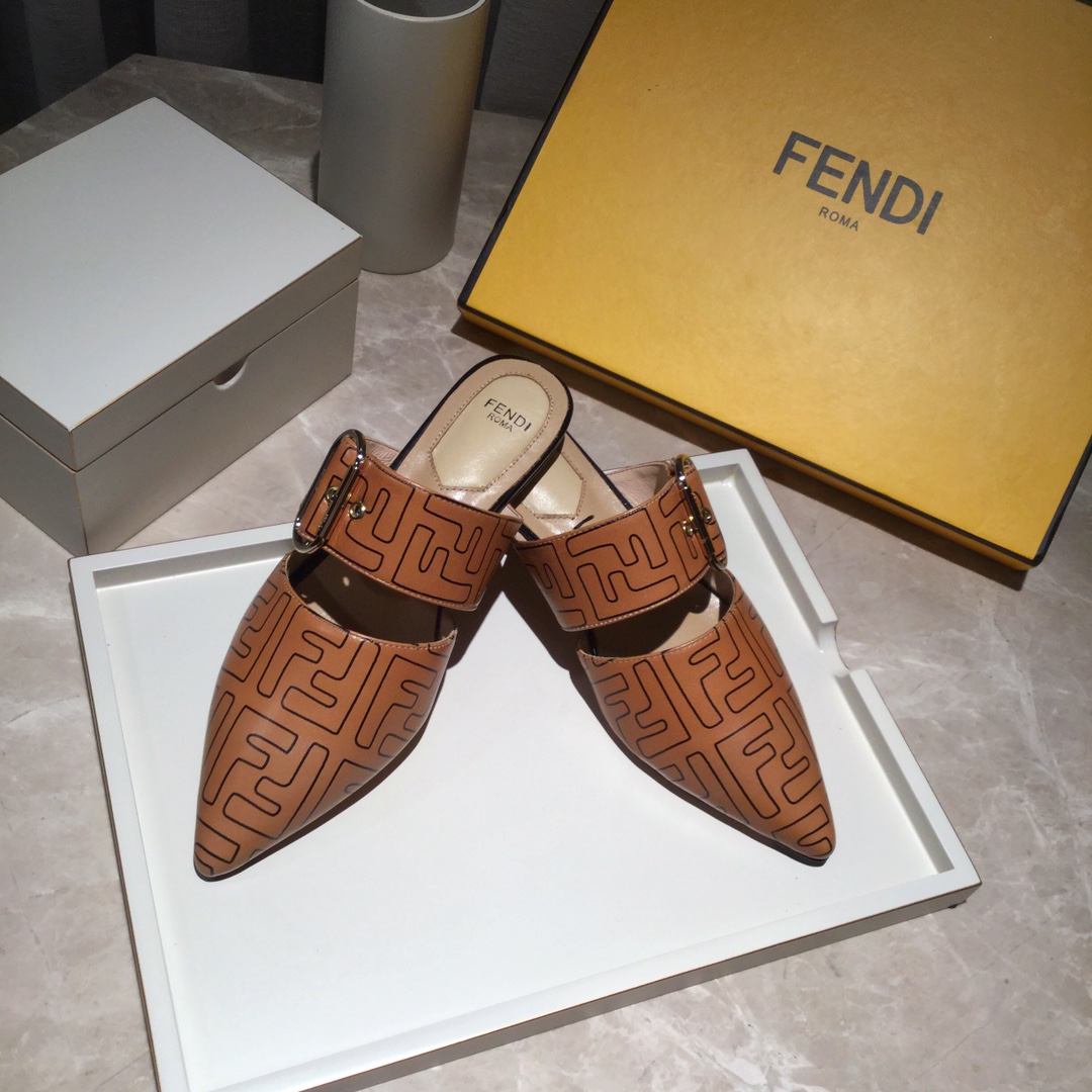 𝙁𝙀𝙉𝘿𝙄 Fendi Counter New Pointed Toe Wide Wrap Ankle Strap Mule Shoes Pointed Toe Wrap Strap Fla