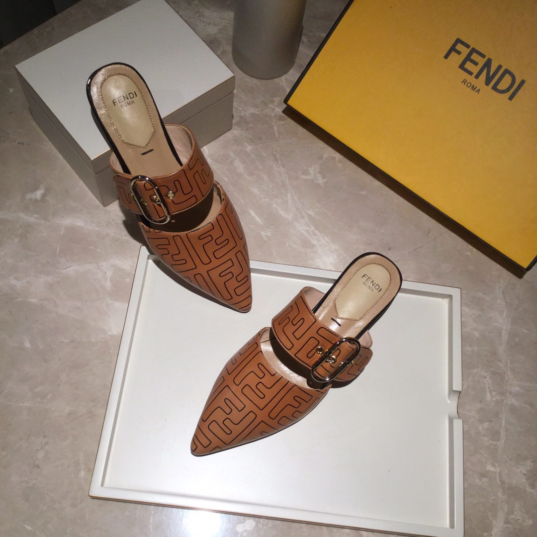 𝙁𝙀𝙉𝘿𝙄 Fendi Counter New Pointed Toe Wide Wrap Ankle Strap Mule Shoes Pointed Toe Wrap Strap Fla