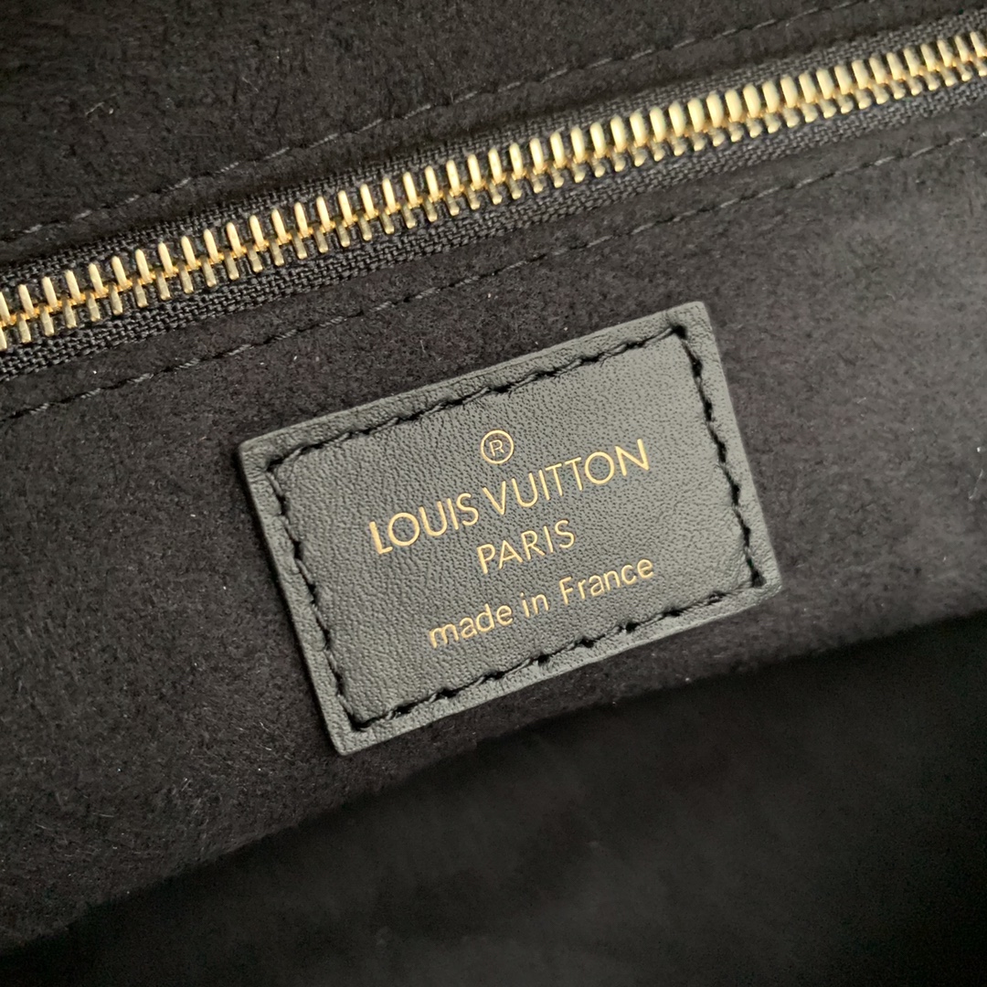 Louis Vuitton LV Petite Malle Souple 盒子包 M45571黑色