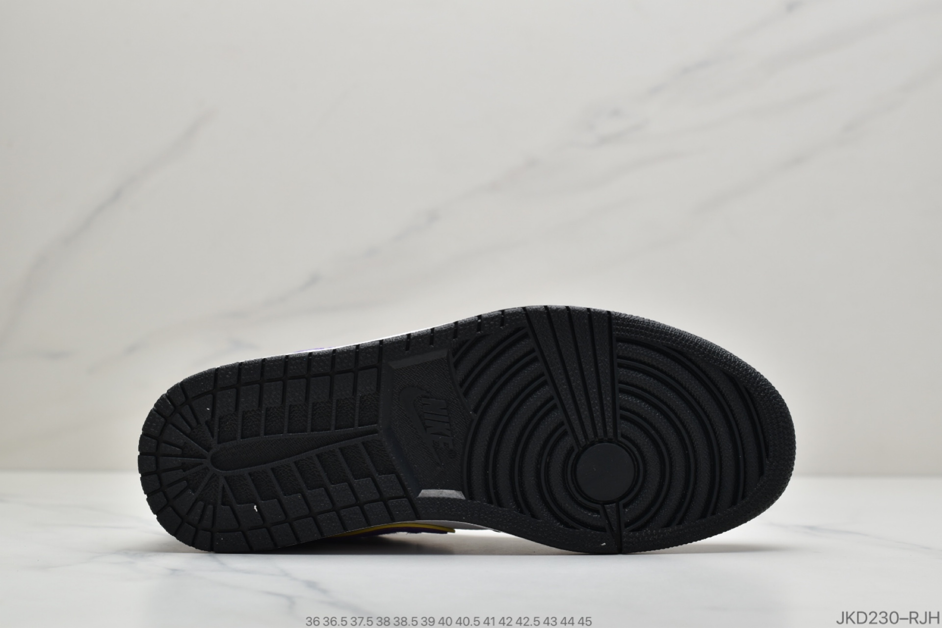 160 公司级 Air Jordan 1 Low 低帮湖人CJ9216—051