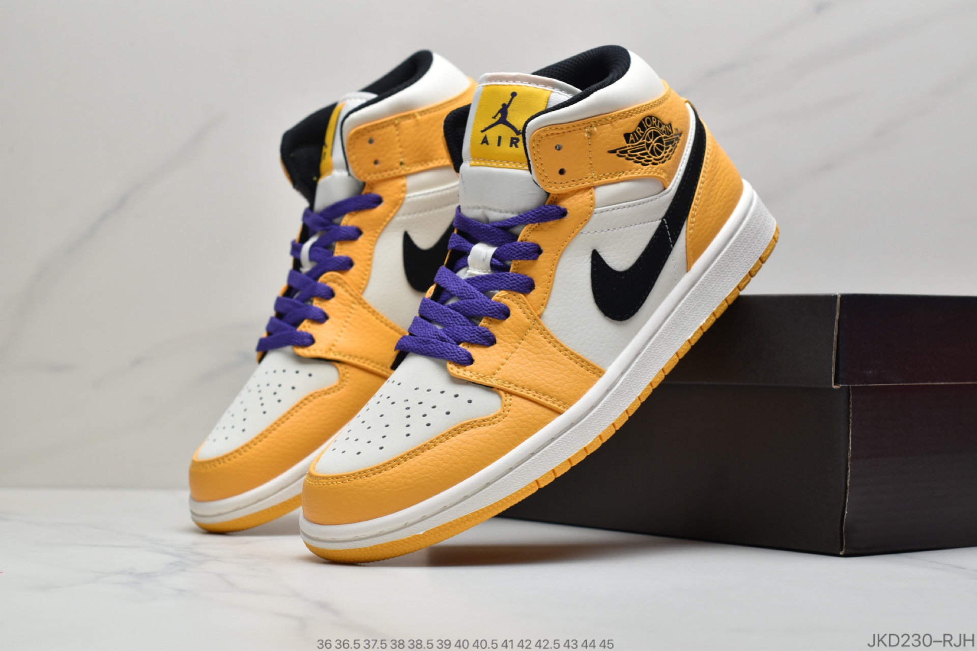160 公司级Air Jordan 1 Low Mid “Pink Quartz”樱花粉其中 Mid 中帮555112-603