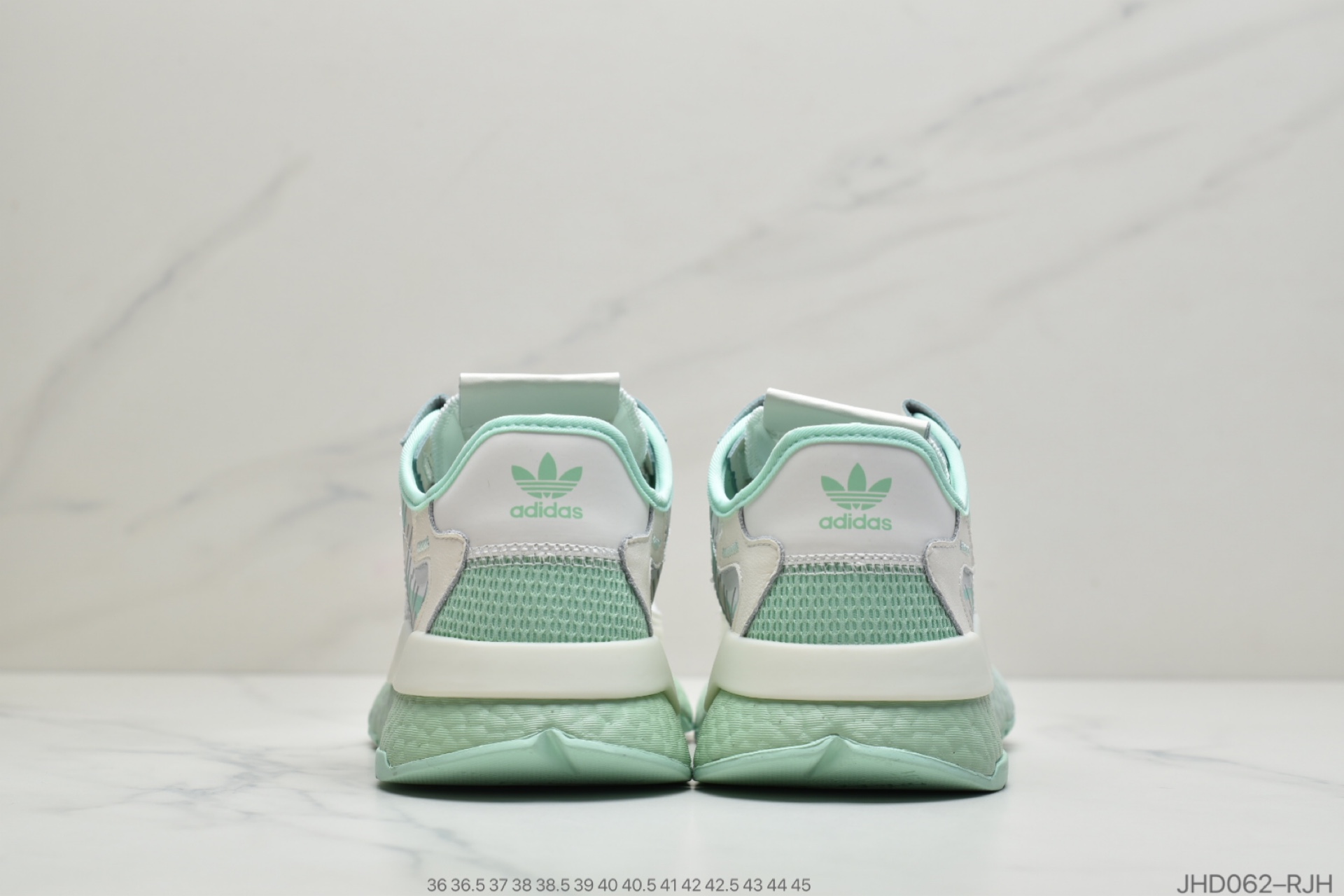 190 公司级阿迪达斯Nite Jogger 2019 Boost联名夜行者 FV1325