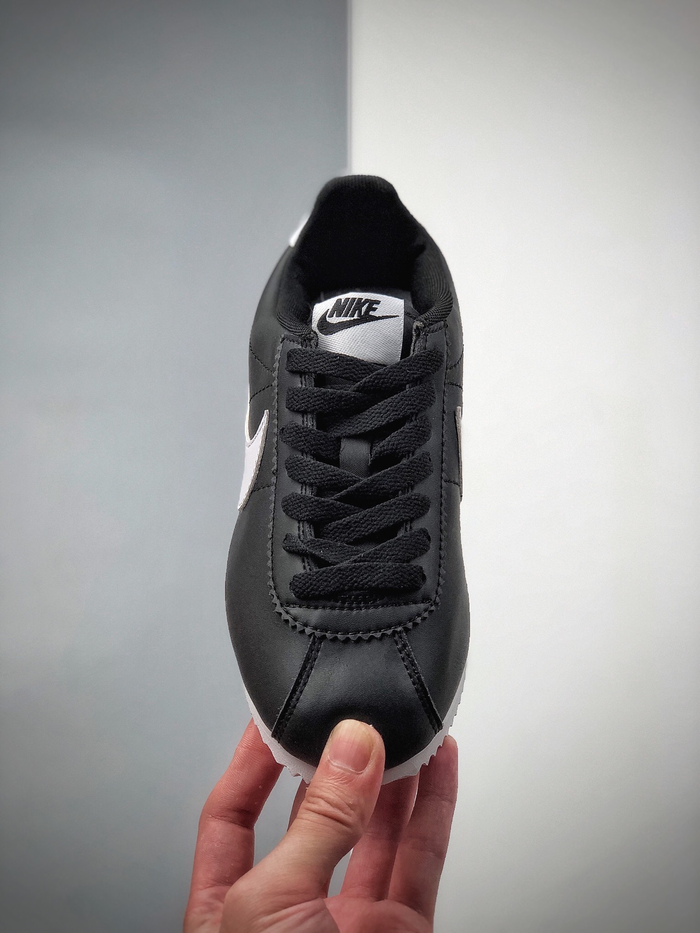 130 NIKE CLASSIC CORTEZ 阿甘白红勾