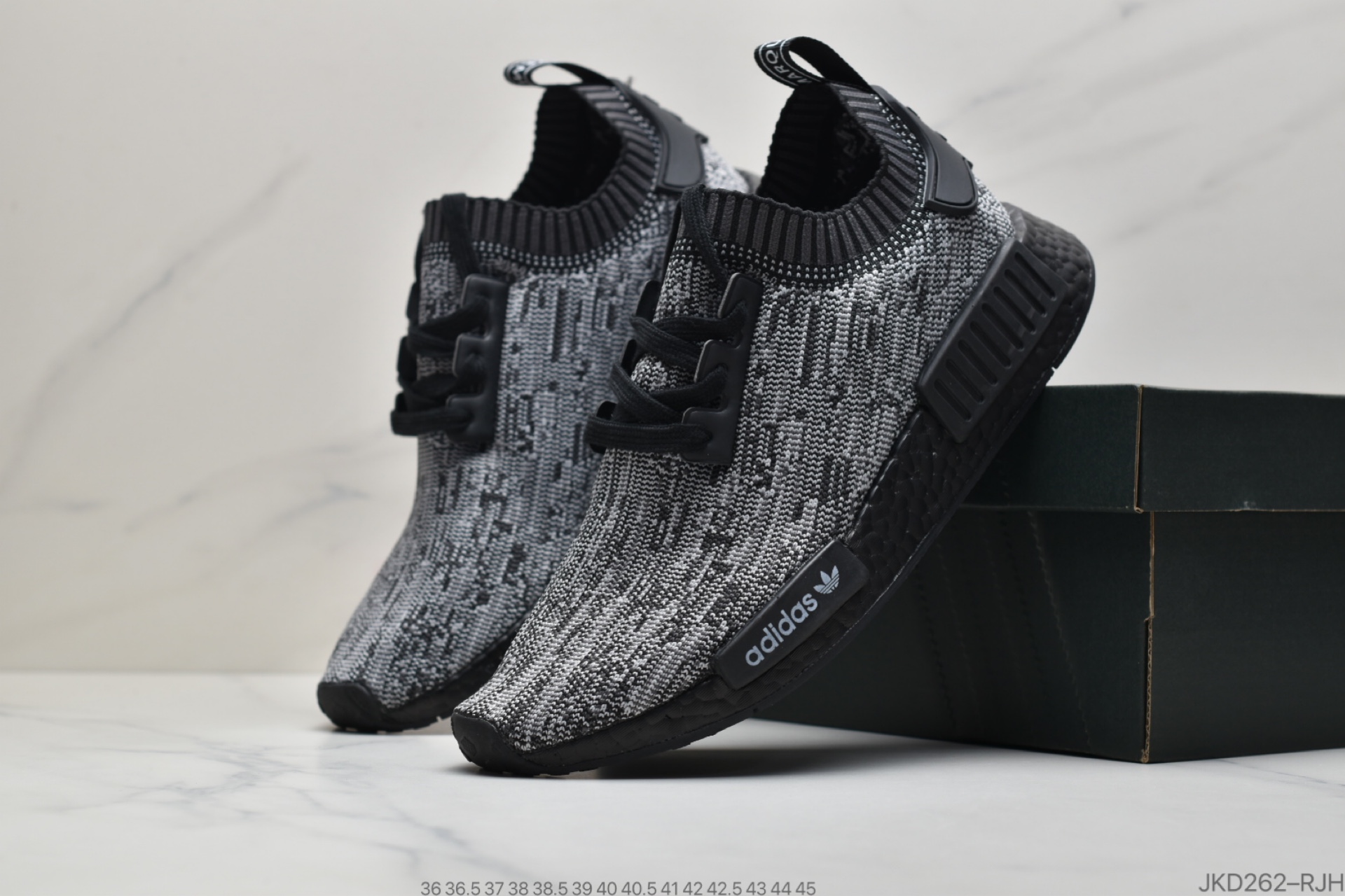 160 公司级阿迪达斯NMD_R1 Boost Primeknit Pitch Black S80489 黑魂