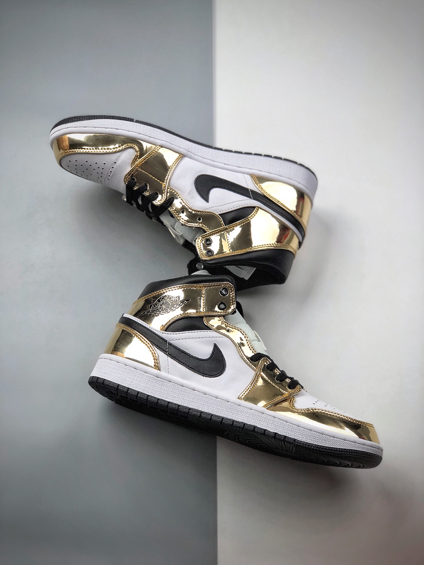 270 Air Jordan 1 Mid“Metallic Gold”AJ1 乔1中邦 白金配色DC1419-700