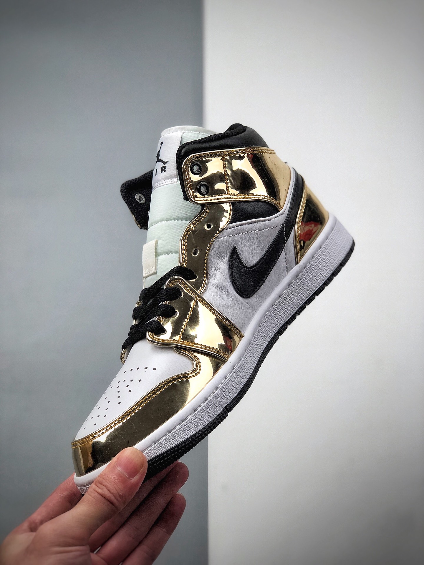 270 Air Jordan 1 Mid“Metallic Gold”AJ1 乔1中邦 白金配色DC1419-700