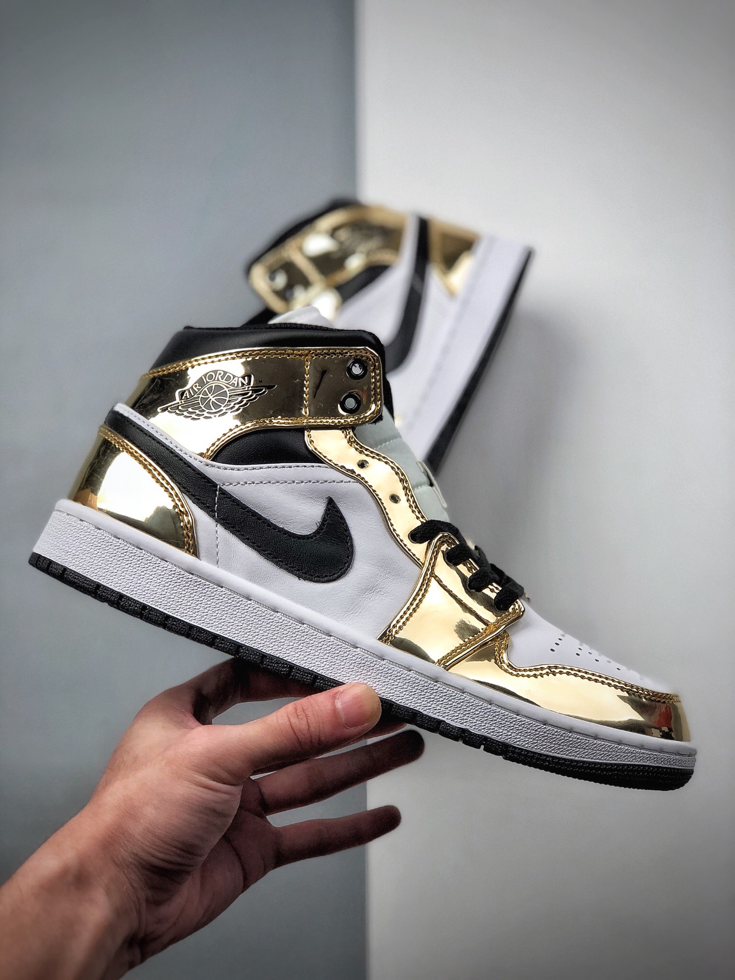 270 Air Jordan 1 Mid“Metallic Gold”AJ1 乔1中邦 白金配色DC1419-700