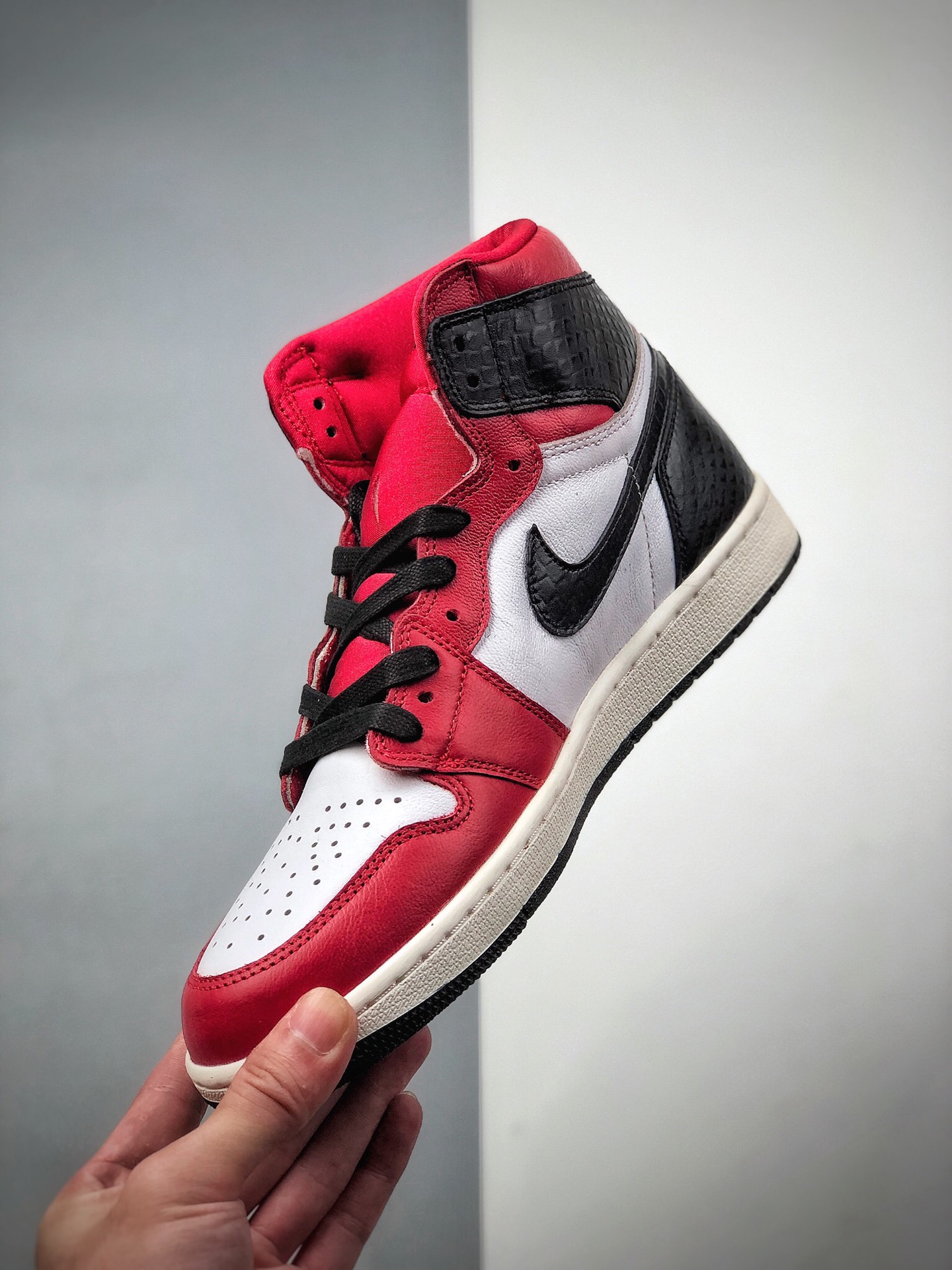 320 Air Jordan 1 High OG 蛇纹 CD0461-601