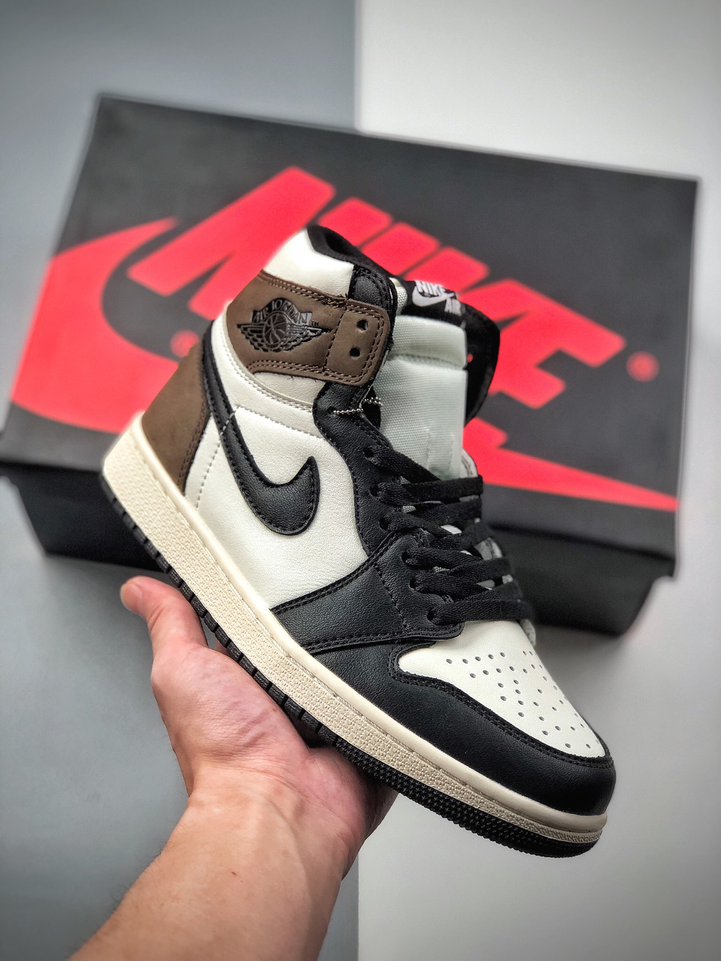 270 Air Jordan 1 Retro High OG 高帮 555088-061