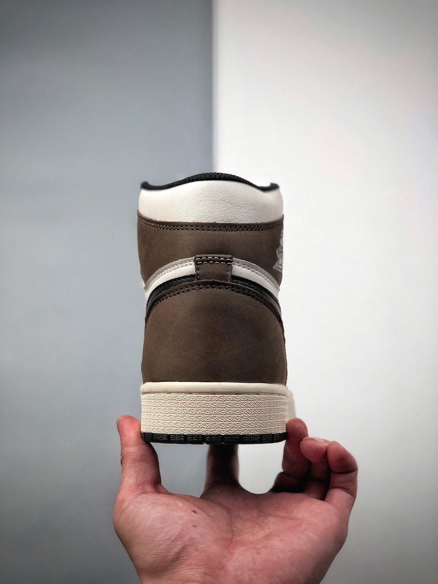 270 Air Jordan 1 Retro High OG 高帮 555088-061