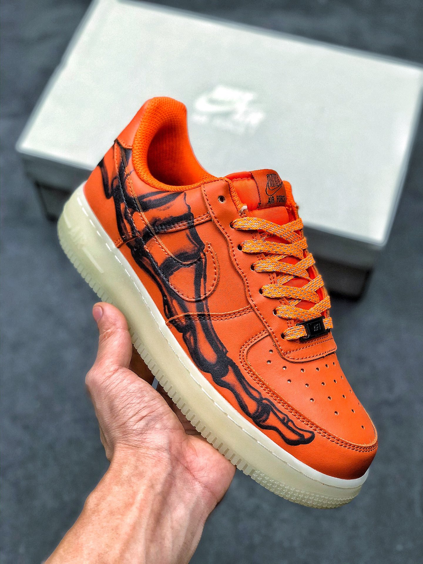 终端放店nike Air Force 1 07 Skeleton Qs 万圣节橙黑夜光骨骼限定休闲板鞋cu8067 800 码数 36 36 5 37 5 38 38 5 39 40 40 5 41 42 42 5 43 44 44 5 45 莆鞋网 莆田鞋 莆田安福 电商城市场 商贸城小镇 莆鞋网