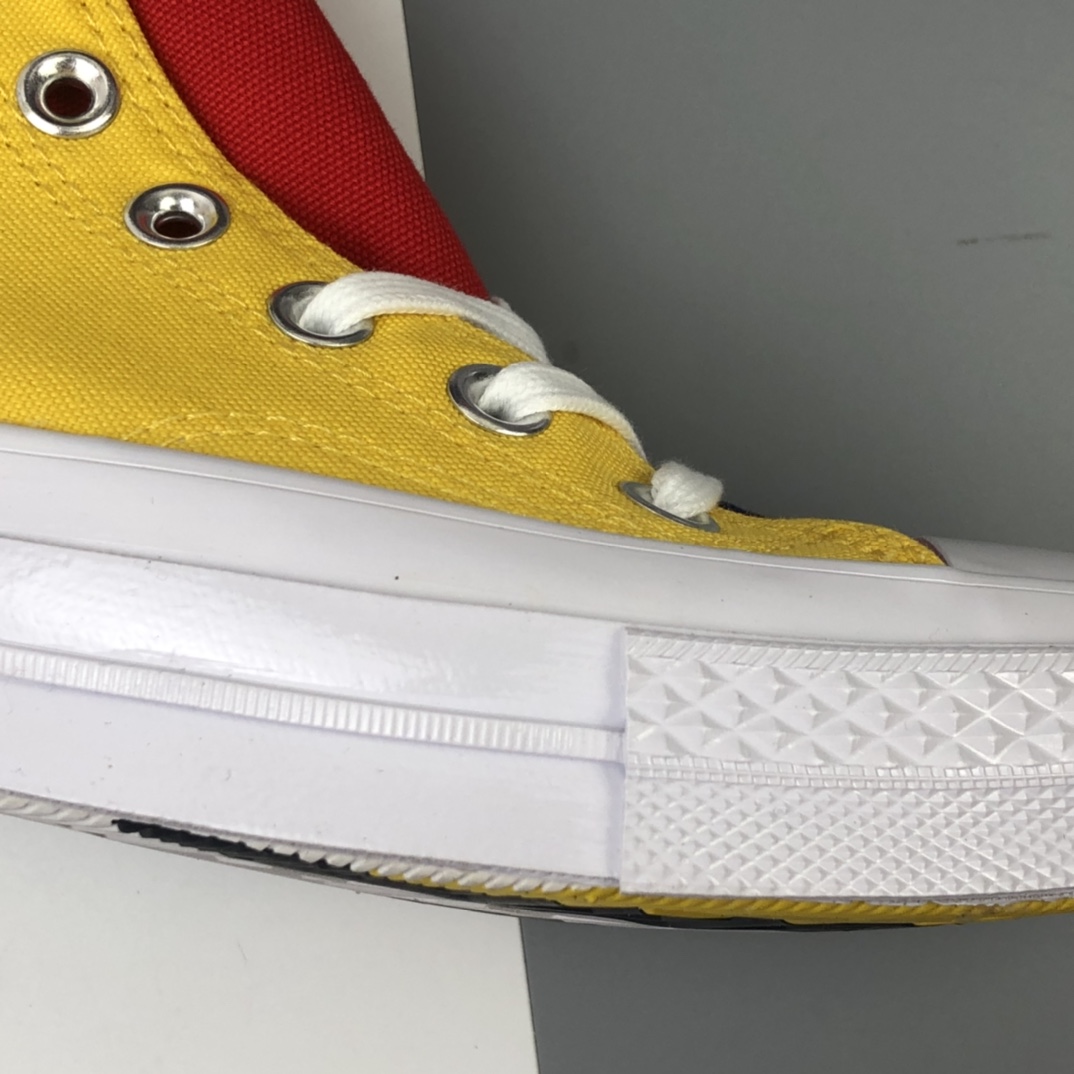 160 GOLF le FLEUR x Converse Chuck 70 换代小花高帮休闲板鞋 162051C