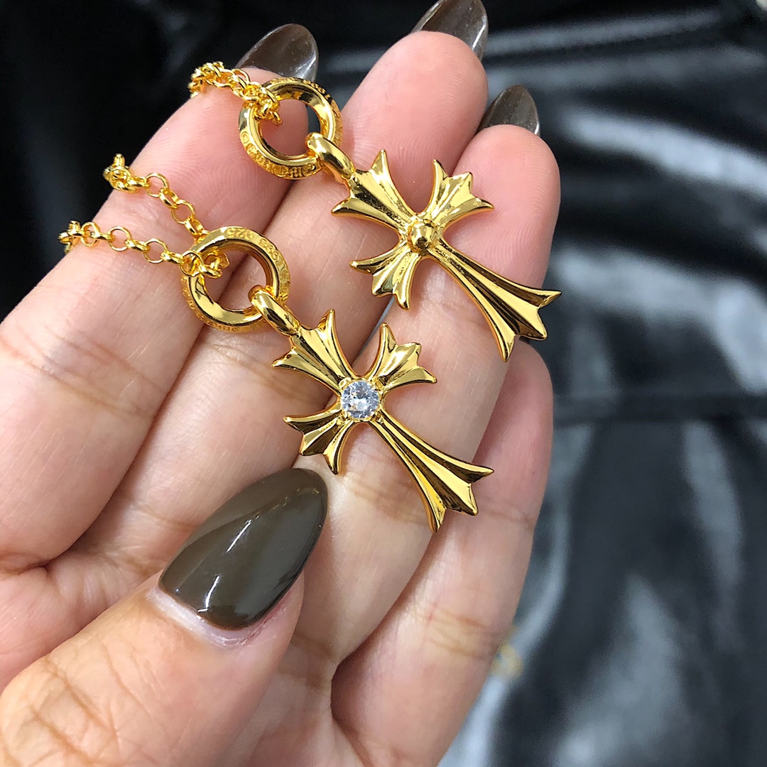 Chrome Hearts 新品上架𝐂𝐡𝐫𝐨𝐦𝐞 𝐡𝐞𝐚𝐫𝐭𝐬 克罗心22𝐤十字架镶石金项链