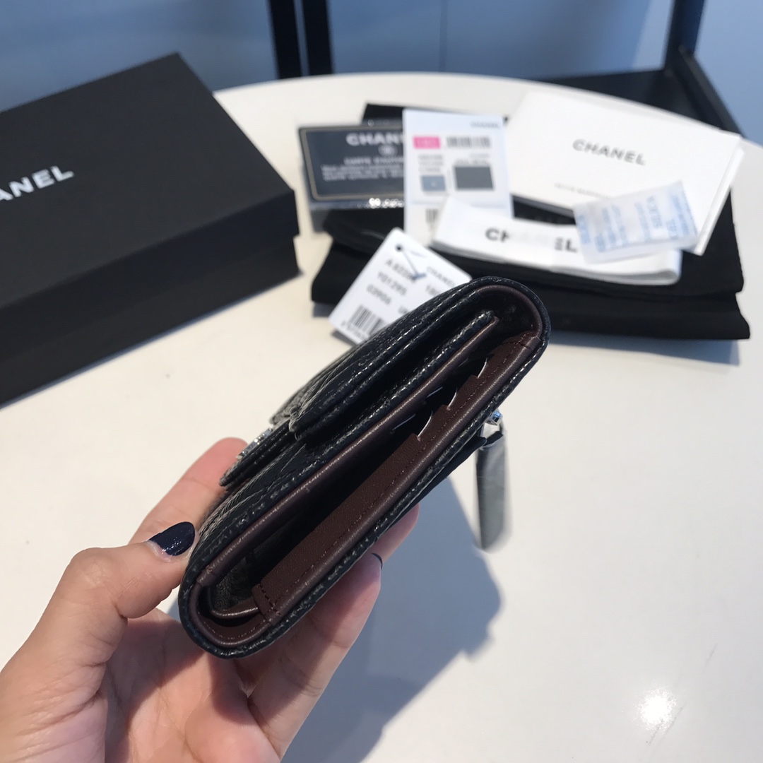 quilted short 3-fold wallet 🎀🎀 Counter's latest arrival, short 3-fold s 5
