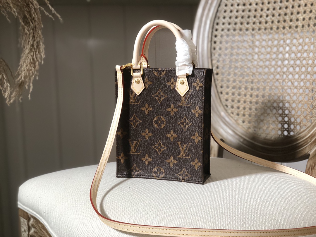 Louis Vuitton LV Onthego Handbags Crossbody & Shoulder Bags Monogram Canvas Mini M69846