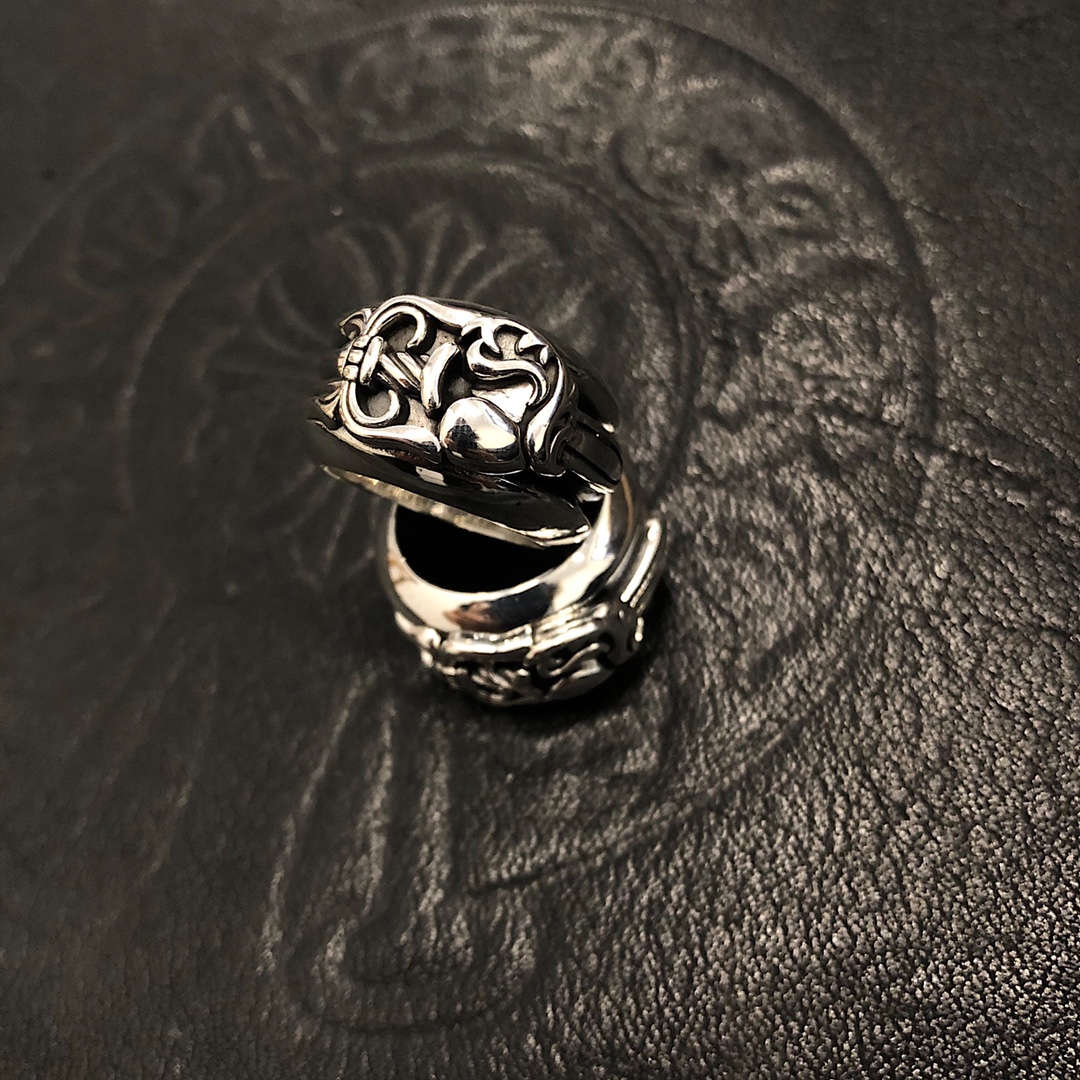 Chrome Hearts 𝐂𝐡𝐫𝐨𝐦𝐞 𝐡𝐞𝐚𝐫𝐭𝐬 克罗心桃心宝剑戒指
