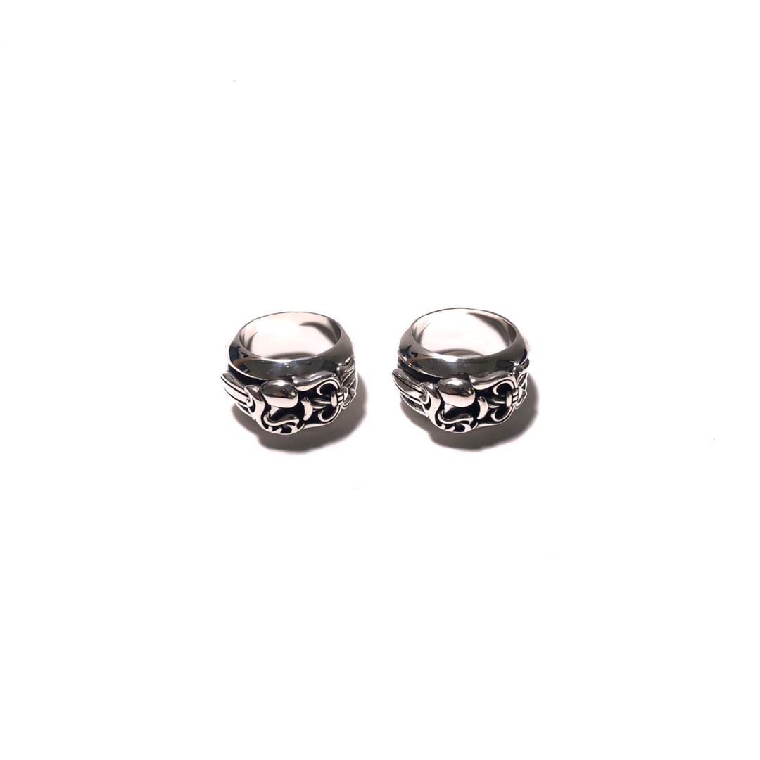 Chrome Hearts 𝐂𝐡𝐫𝐨𝐦𝐞 𝐡𝐞𝐚𝐫𝐭𝐬 克罗心桃心宝剑戒指