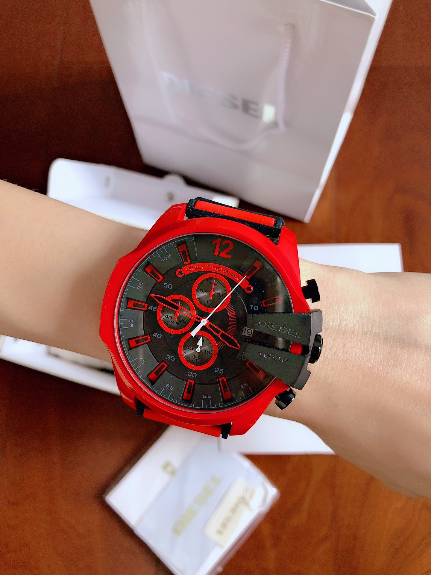 High-Quality Original Silicon Tape Watch: DIESEL DZ4526, 50mm x 12mm. Stone-Based Core, Mineral Glass, Steel Plating. - 图片 7