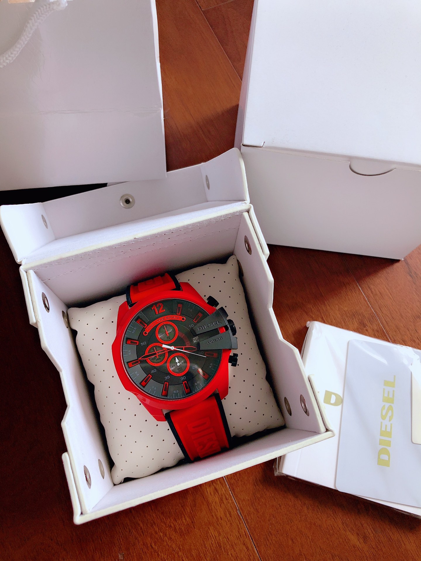 High-Quality Original Silicon Tape Watch: DIESEL DZ4526, 50mm x 12mm. Stone-Based Core, Mineral Glass, Steel Plating. - 图片 4