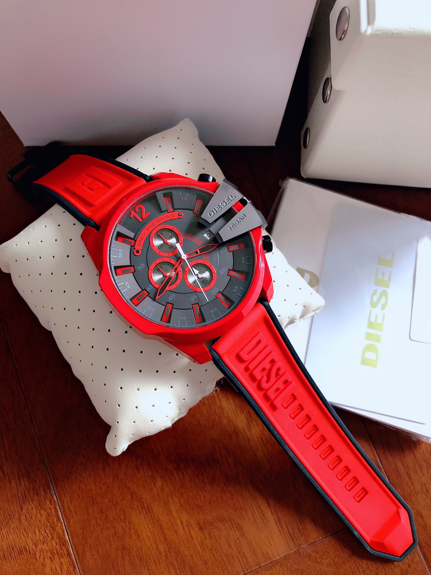 High-Quality Original Silicon Tape Watch: DIESEL DZ4526, 50mm x 12mm. Stone-Based Core, Mineral Glass, Steel Plating. - 图片 5