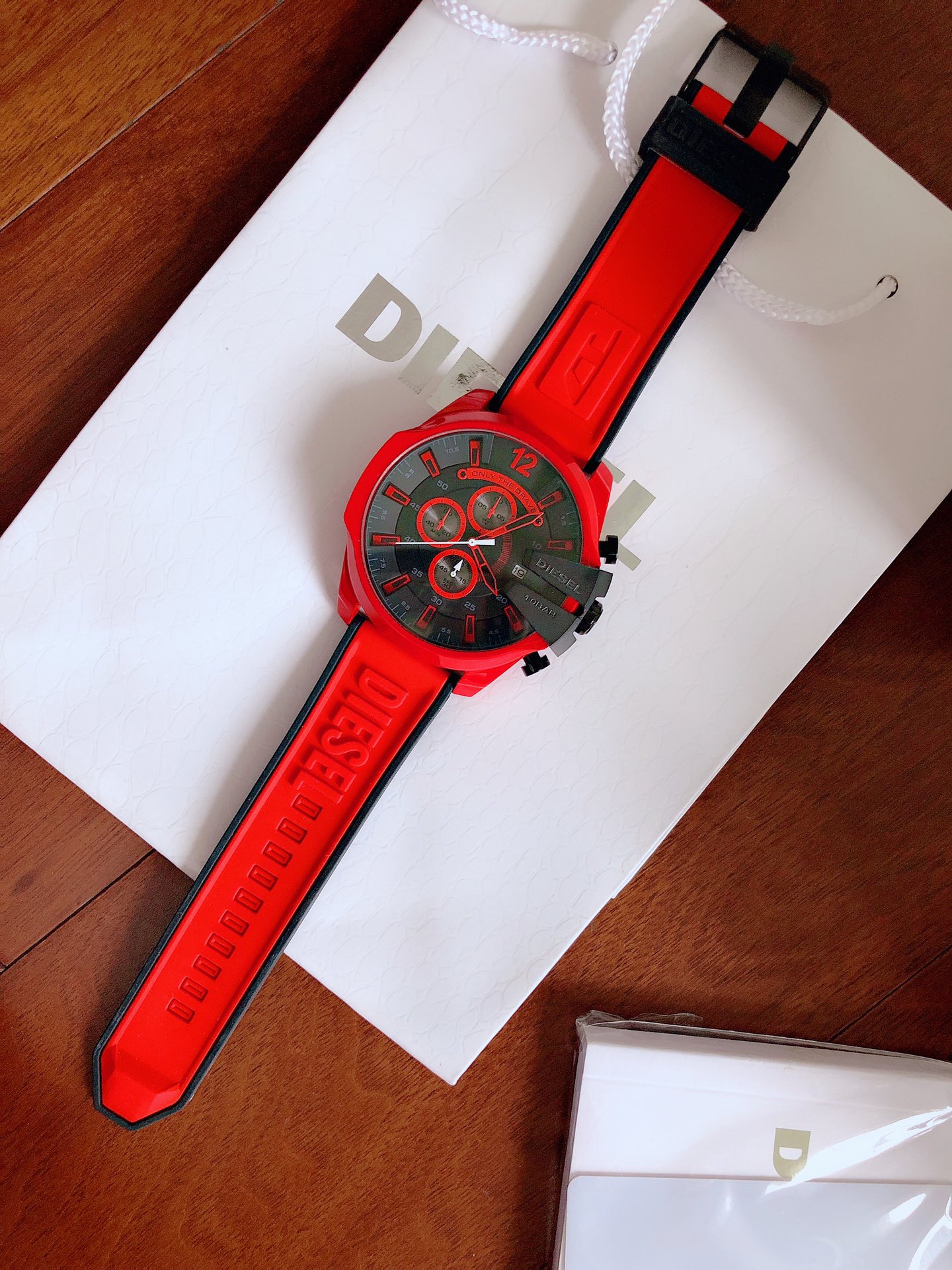 High-Quality Original Silicon Tape Watch: DIESEL DZ4526, 50mm x 12mm. Stone-Based Core, Mineral Glass, Steel Plating. - 图片 9