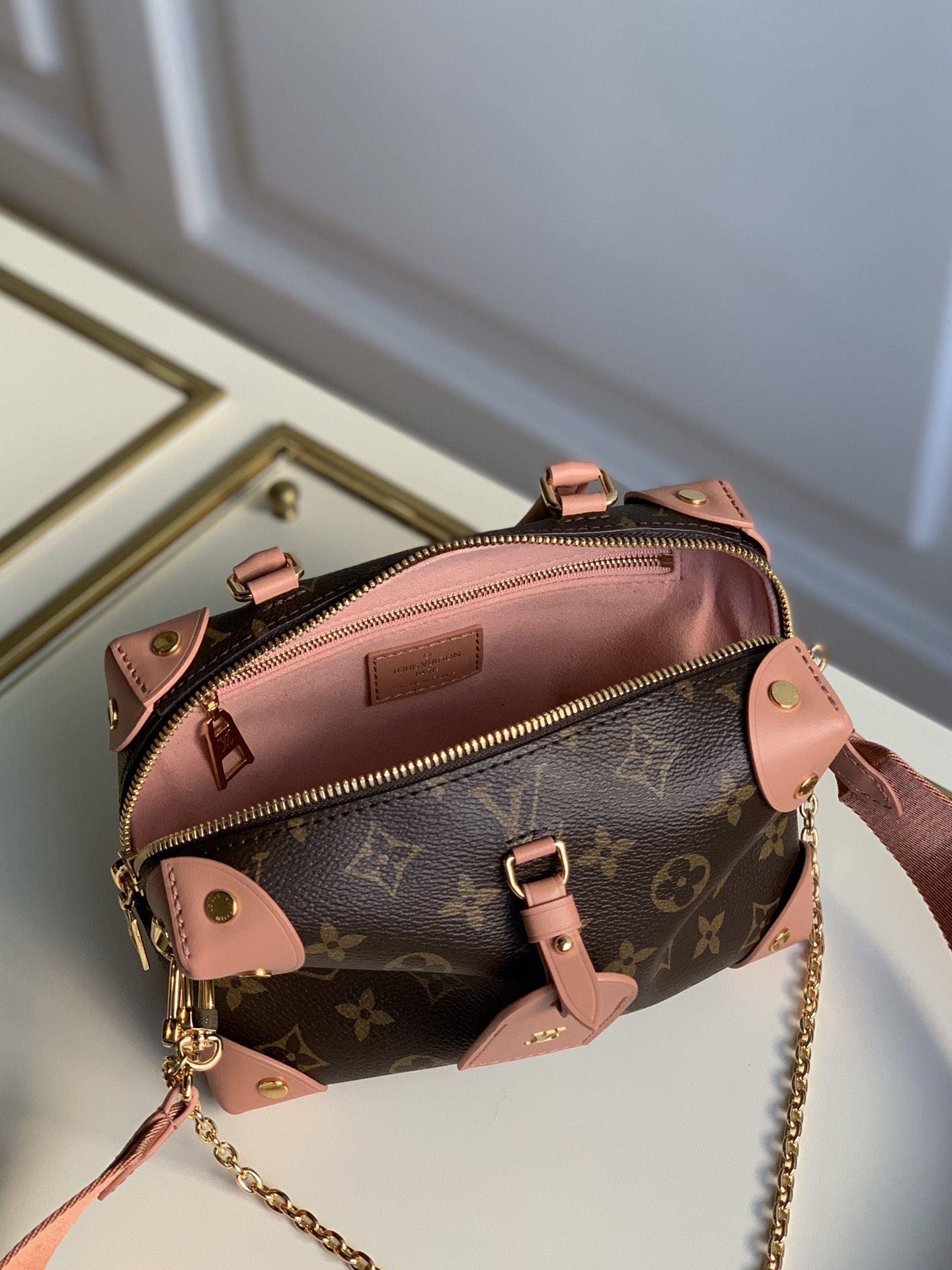 Louis Vuitton LV Petite Malle Souple 盒子包 M45531粉色