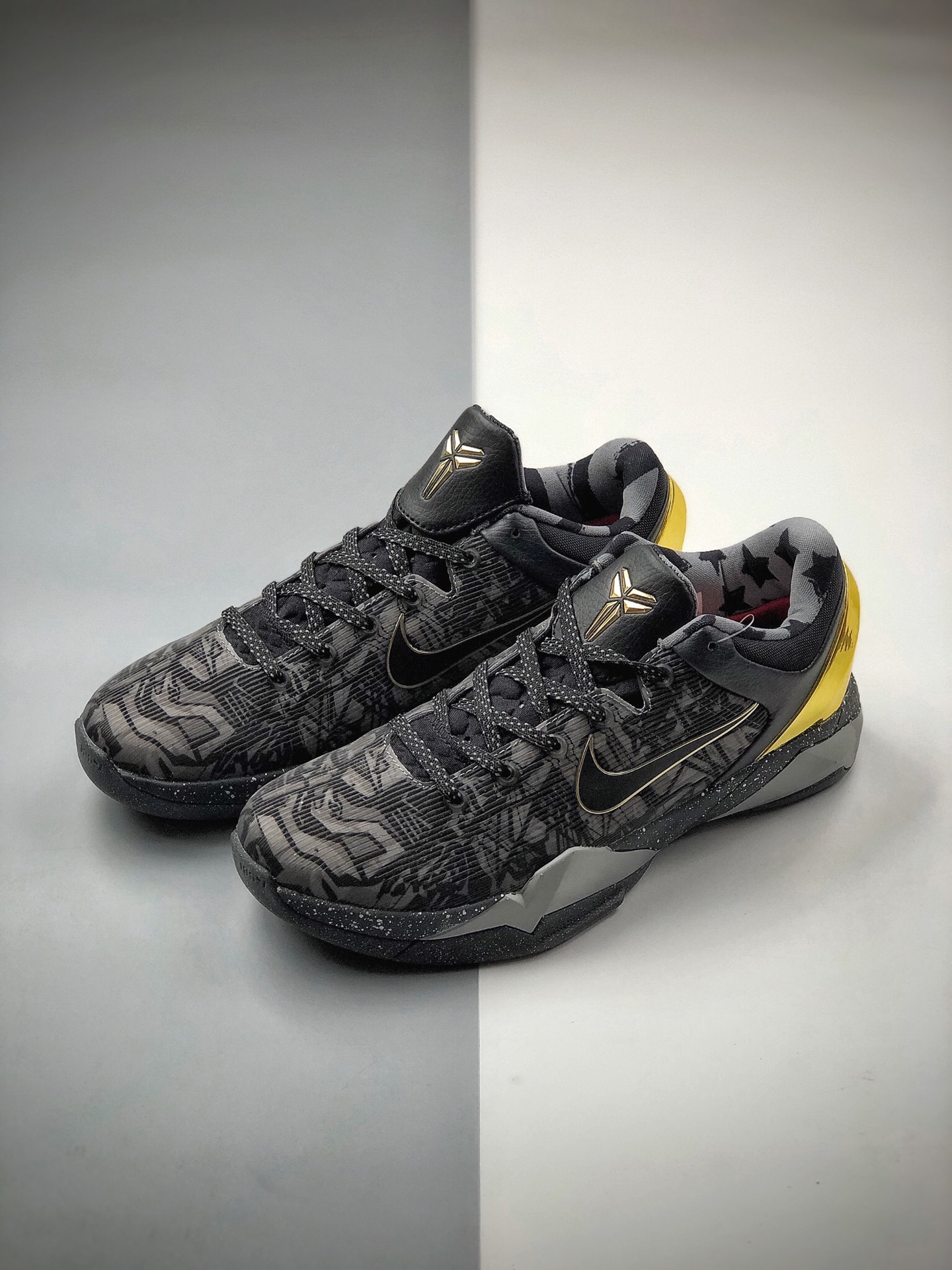 270 耐克Nike Air Zoom Kobe 7 Gold Medal 美国队 专业实战篮球鞋639692-001