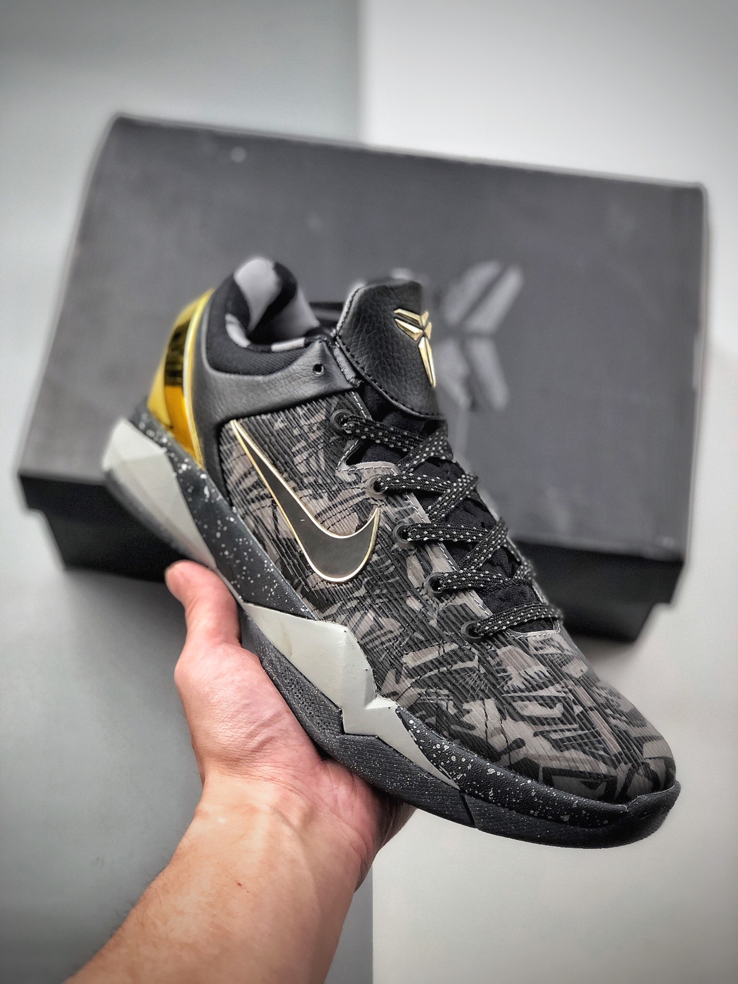 270 耐克Nike Air Zoom Kobe 7 Gold Medal 美国队 专业实战篮球鞋639692-001