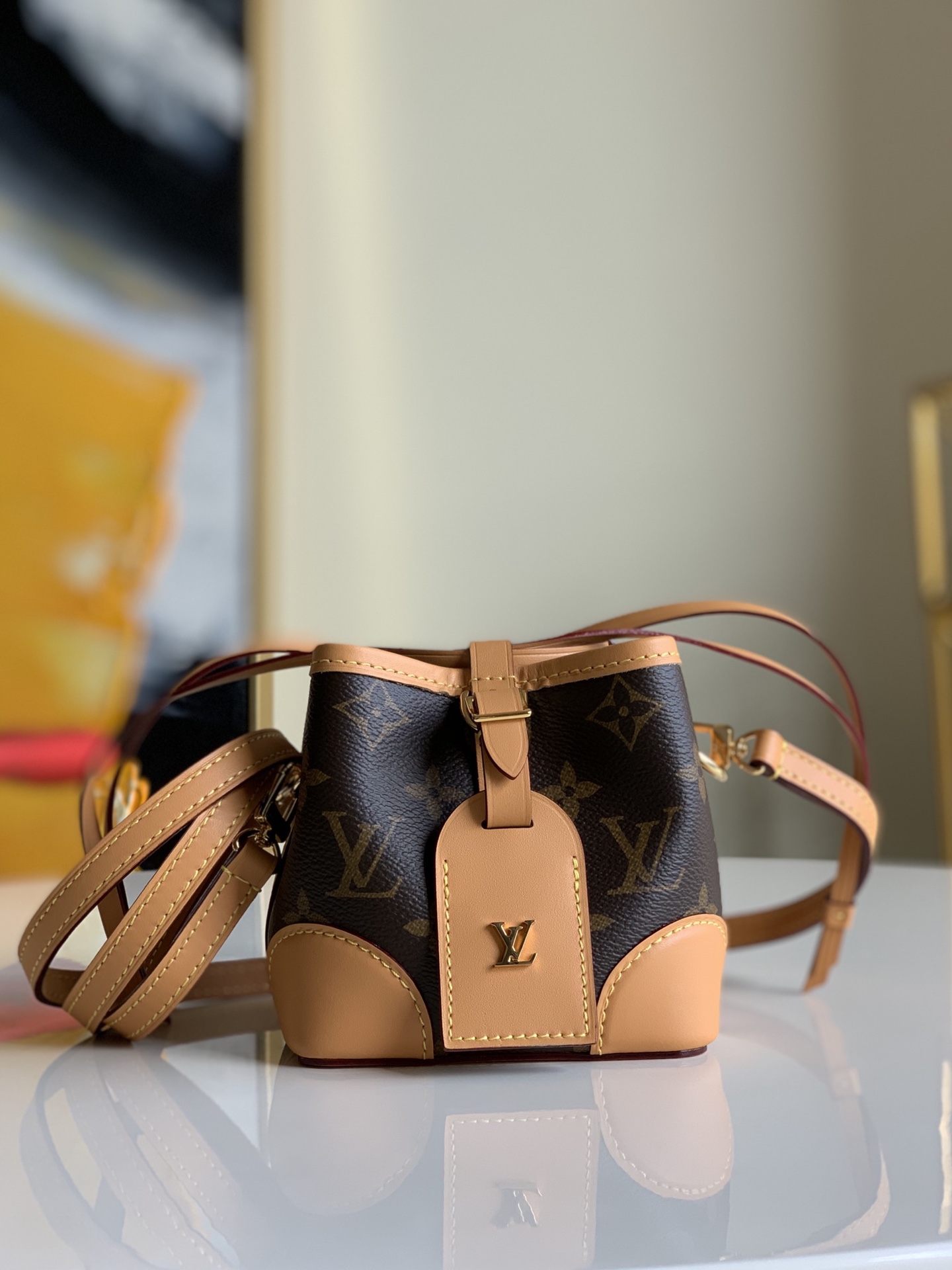 NO:402119,[Exclusive real shot M57099] New mini version versatile small bucket continues the classic, retro and casual feeling, new style design, recommended hot-selling products of Xiaohongshu, size 12×12cm.500, LV [original leather], louis vuitton19860909【独家实拍M57099】新款mini 对版 百搭款小水桶延续了经典、复古随性的感觉,新版型设计,小红书热销爆款推荐,尺寸12×12cm .500,LV【原厂皮】,louis vuitton,Bag