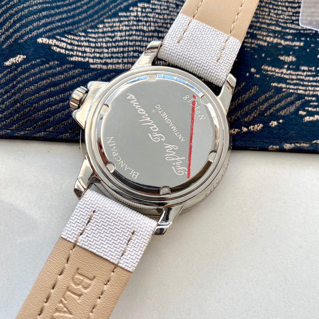 Red-Hot Women’s Wristwatch with Real Cow Belt and Stone Cores – Branding Details - 图片 8