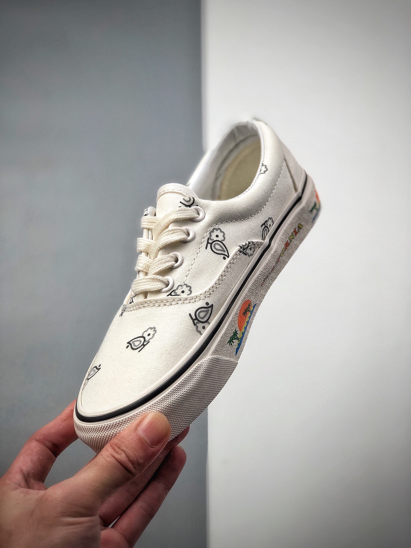 150 Vans Vault OG Era LX 腰果花系列主色调搭配黑色/米色