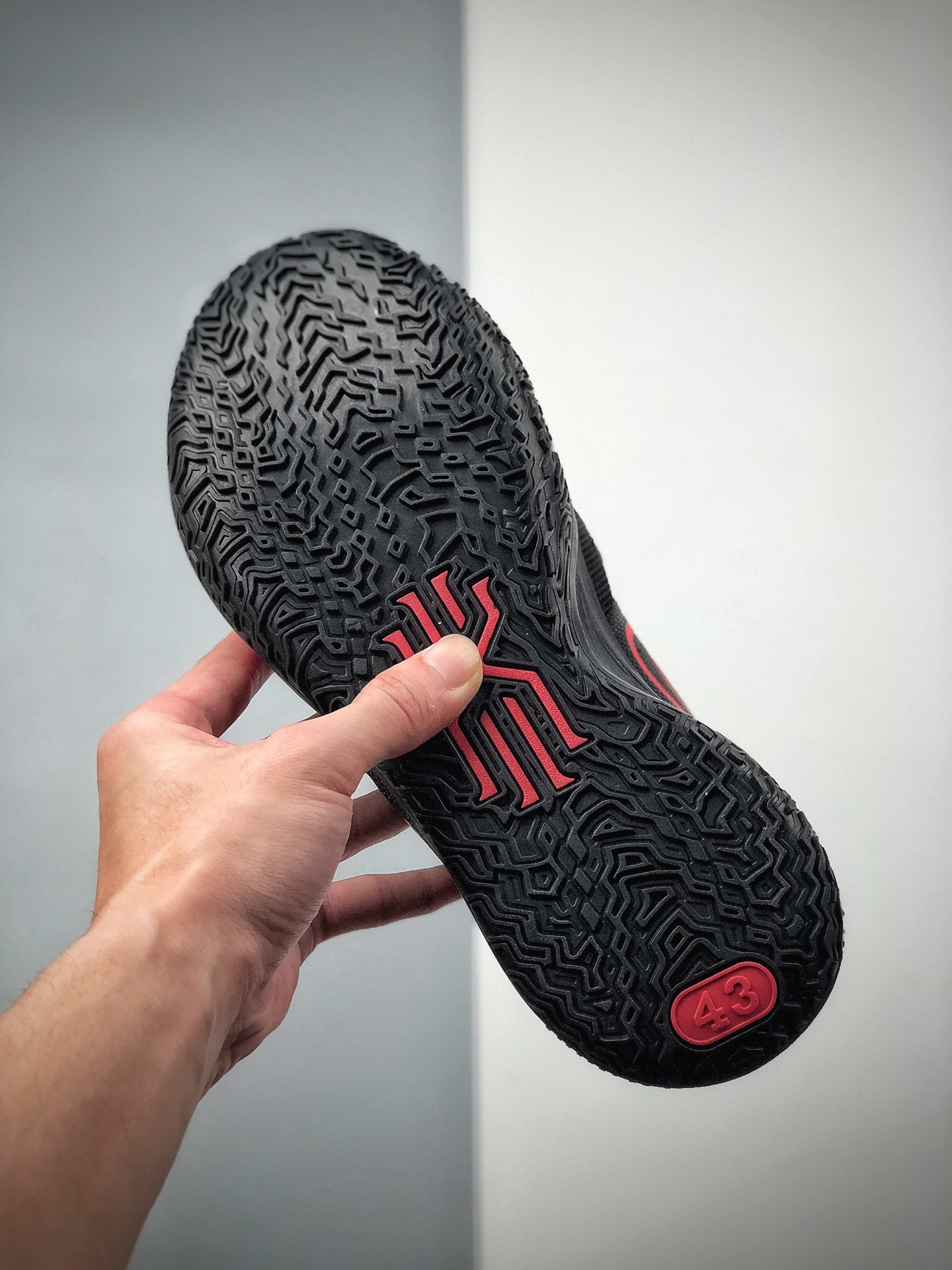 230 欧文全新七代 战靴耐克Nike Kyrie 7 PRE HEAT EP 欧文7代室内休闲运动中帮篮球鞋男鞋CQ9327-001