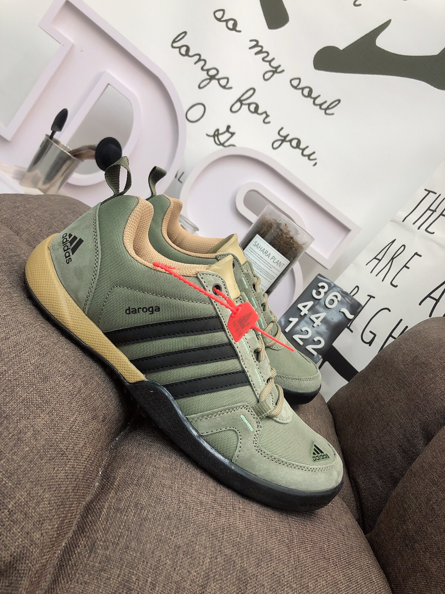 🈴DS-D shoes for men and women-4 code description: Adidas, the main ...