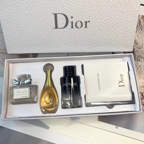 Dior Perfume Miniature Set: Miss Dior, J'adore,Sauvage - Perfect Gift Set 1 Dior Perfume Miniature Set: Miss Dior, J'adore,Sauvage - Perfect Gift Set