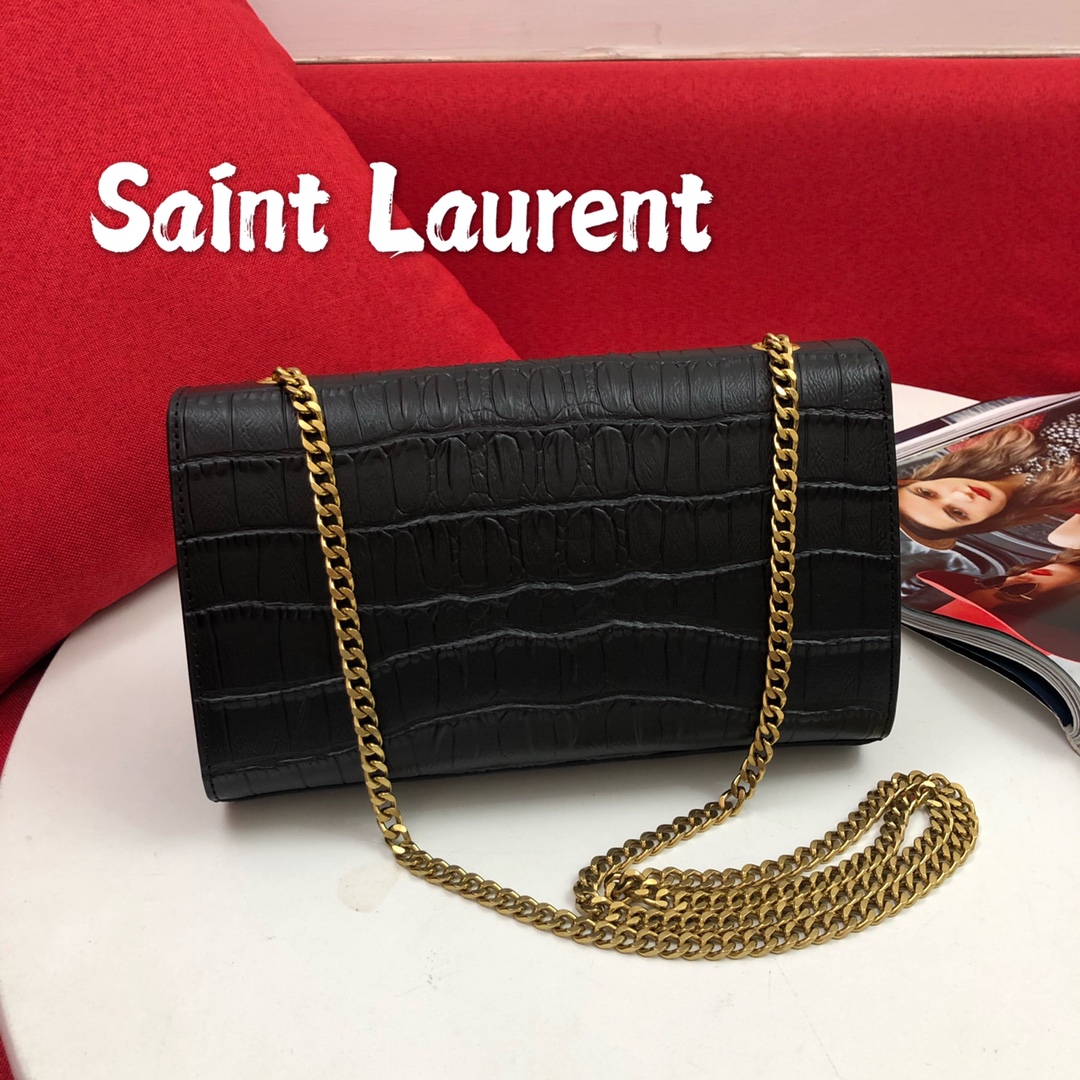 特批480 Saint Laurent 圣罗兰专柜最新版 欧洲进口牛皮包型精致 实用袋口ysl金属扣细节精湛手工 图片实物实拍 配原版盒子 57a银扣58a金扣s0size 24 15 5 包哥哥