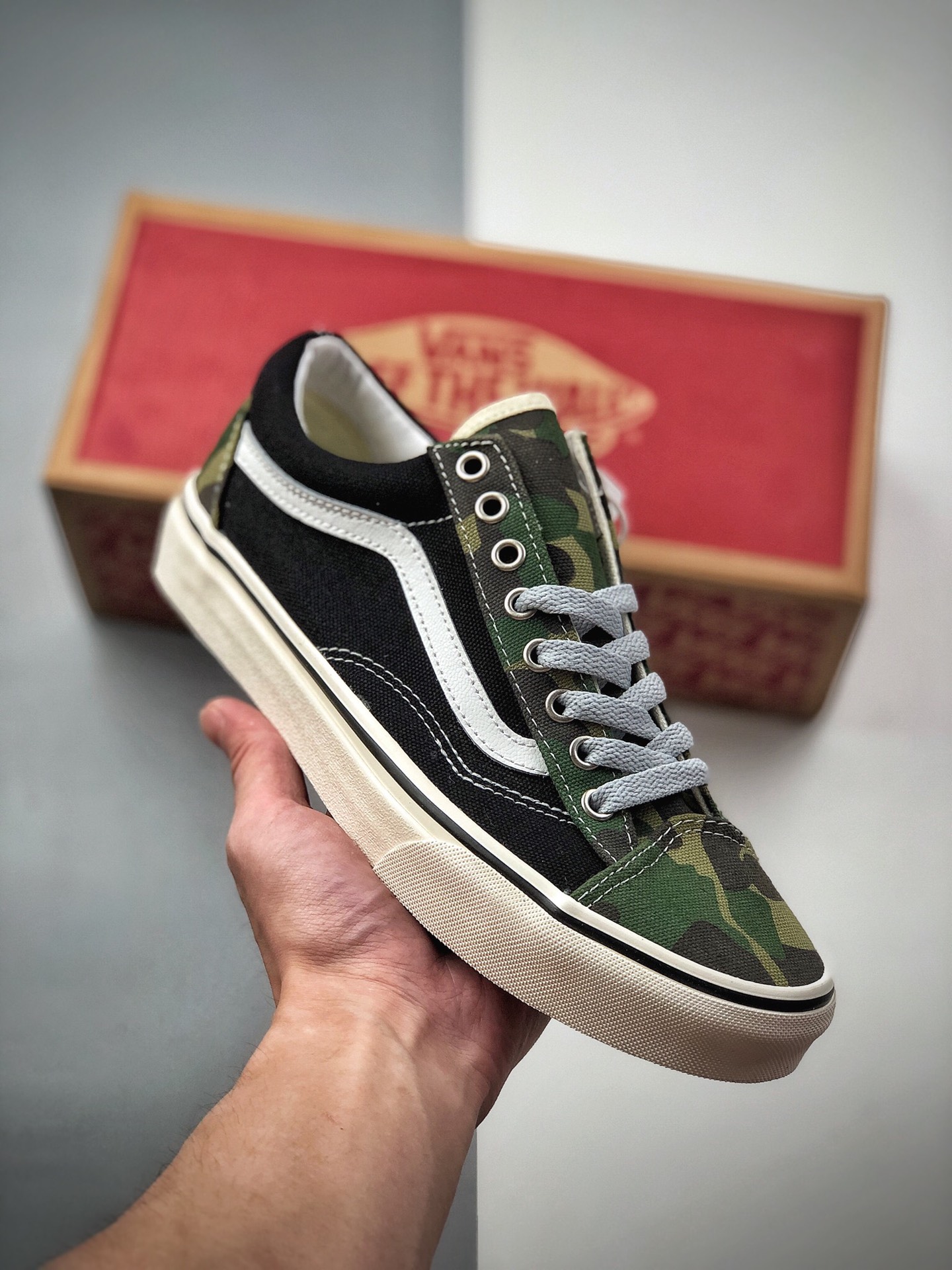 150  左脚温柔右脚飒！迷彩斑马鸳鸯登场！Vans Mismatch Style 36 万斯 迷彩斑马 军绿 鸳鸯 阴阳 帆布鞋 VN0A3DZ3WS8