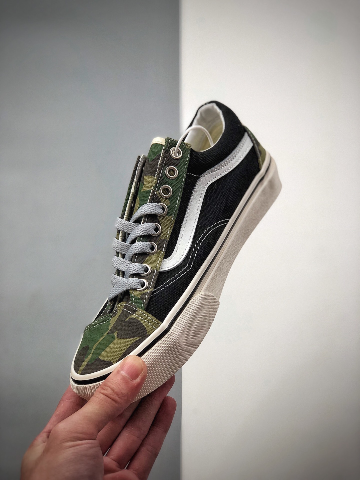 150  左脚温柔右脚飒！迷彩斑马鸳鸯登场！Vans Mismatch Style 36 万斯 迷彩斑马 军绿 鸳鸯 阴阳 帆布鞋 VN0A3DZ3WS8