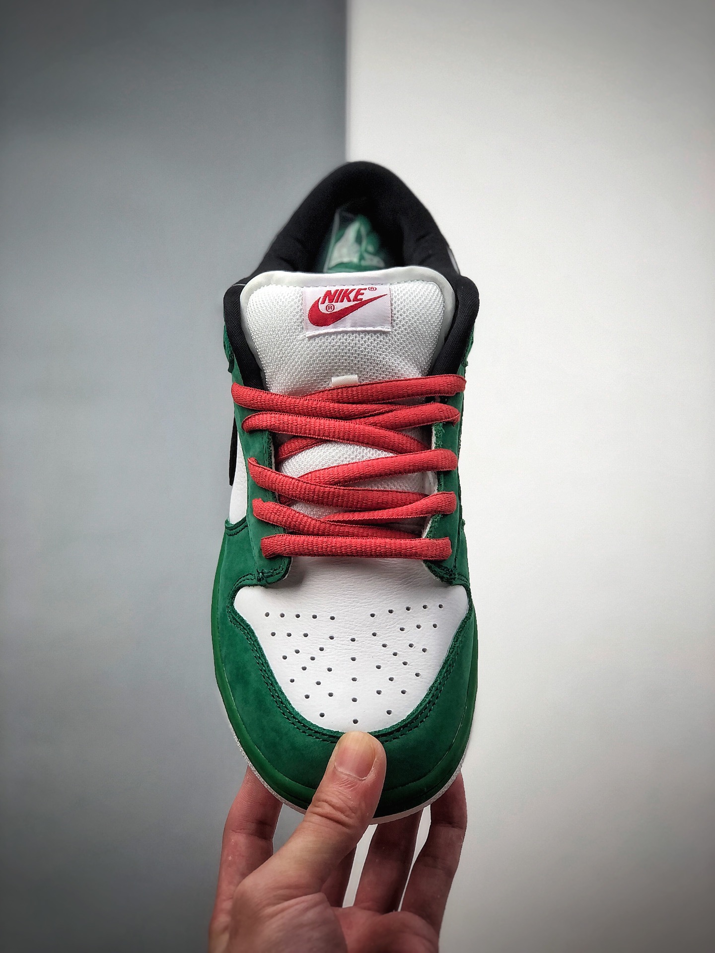 300  Nike Dunk SB LoW Heineken 喜力 超限量款 低帮运动休闲板鞋304292-302