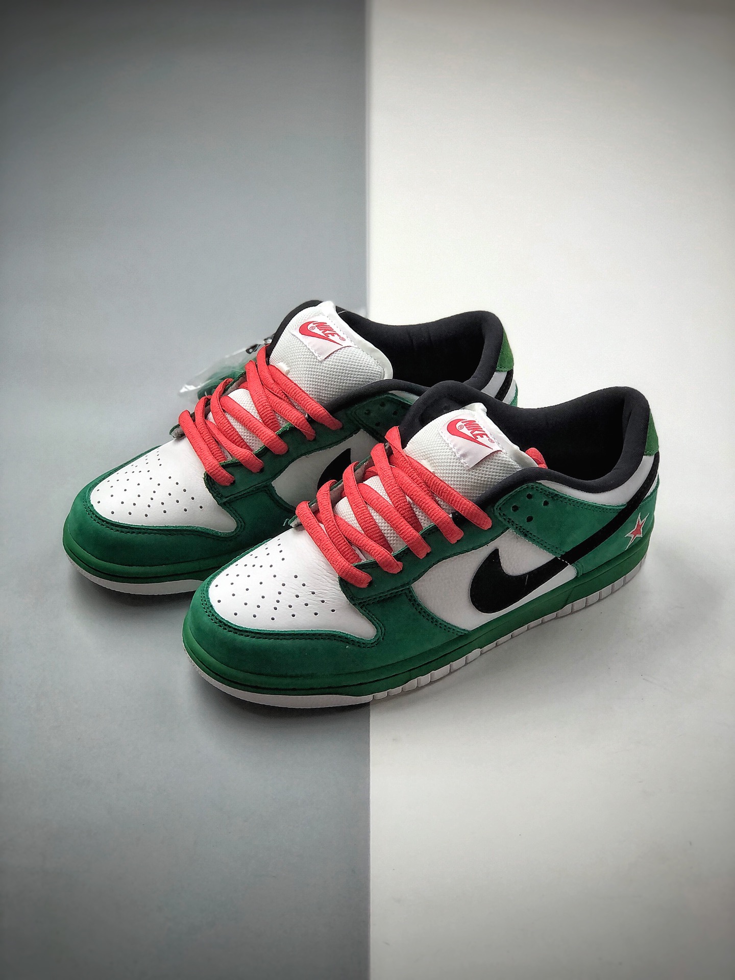 300  Nike Dunk SB LoW Heineken 喜力 超限量款 低帮运动休闲板鞋304292-302