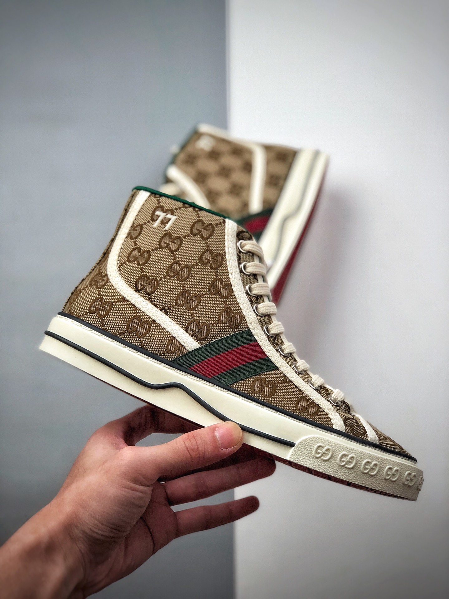 390 芯片代购版 专柜礼盒包装 GUCCI Tennis 1977 Print Sneaker