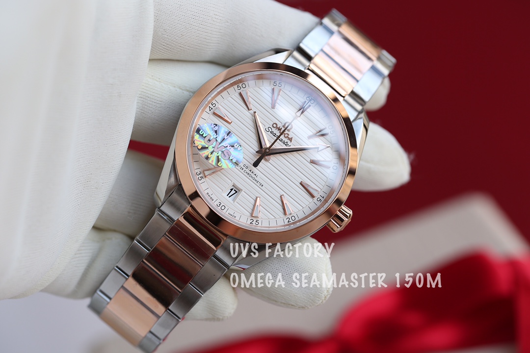 NO:821575,UVS new product Haima Mi Aqua Terra Observatory 41mm 1: The market's exclusive natural tape can be tape or steel tape. 2: Fine steel material, horizontal 'teak' dial is unique. 3: Screw-in embossed technology crown new 'conical' design, more convenient for debugging. 4: The sides are brushed and polished, and the bottom cover has a new corrugated design. 5: Equipped with black balance wheel 2824 modified movement with two-way energy storage  Accurate and reliable!  6: Upper and lower sapphire coated with AR glass, capable of everything from land to ocean!  ,19860909UVS新品 海马米 Aqua Terra 天文台 41mm  1: 市场独家天然胶带 可胶带 钢带自由选择. 2: 精钢材质 水平“柚木”表盘尽显与众不同. 3:旋入式 凸雕技术 表冠 全新 “圆椎形”设计,更方便调试. 4:侧面拉丝打磨精致,底盖新增波纹设计. 5:搭载 黑摆轮2824改 机芯 双向储能 精准可靠！ 6:上下蓝宝石镀增透玻璃 从陆地到海洋 无所不能！,,Watch