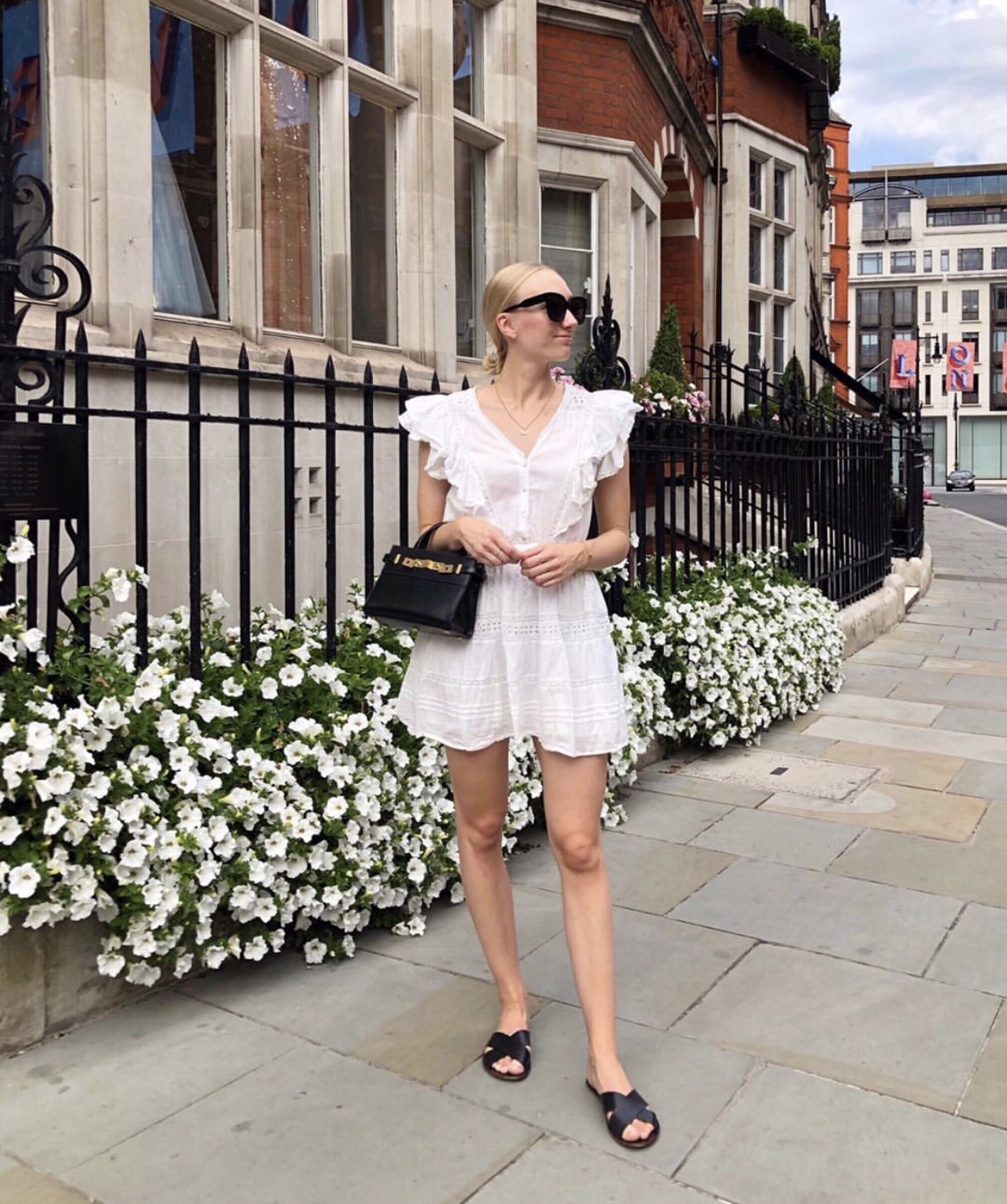 Ysl 𝑴𝑨𝑵𝑯𝑨𝑻𝑻𝑨𝑵 𝑵𝑨𝑵𝑶曼哈顿手提包 十字纹黑色金扣593741