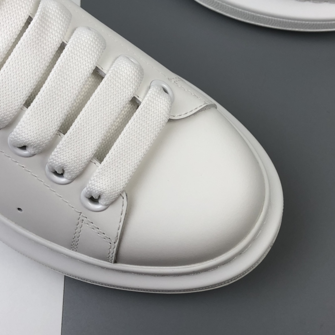 500 Alexander McQueen/亚历山大麦昆 松糕鞋厚底增高小白鞋