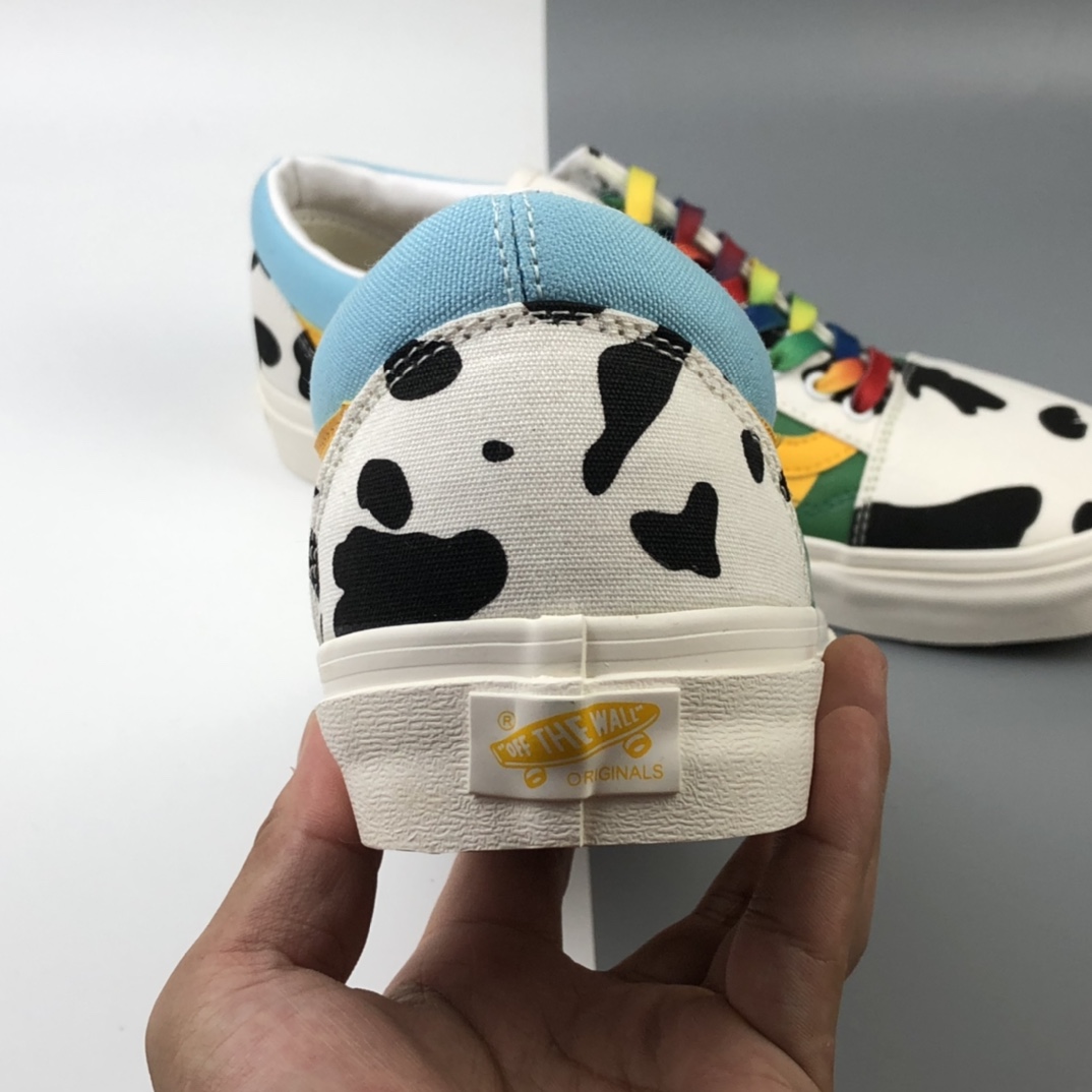 160 Vans Old Skool - Ben & Jerry 冰淇淋奶牛联名定制款休闲板鞋 VN0A4BVE21C