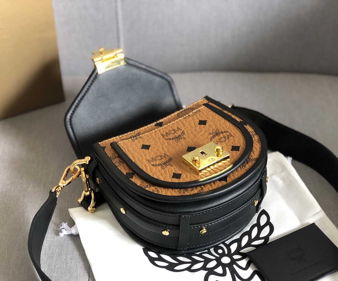 MCM 编码：6218包边款