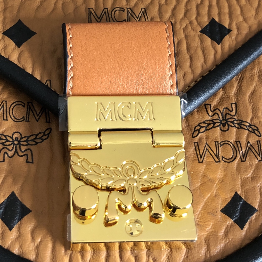 MCM 编码：6218包边款