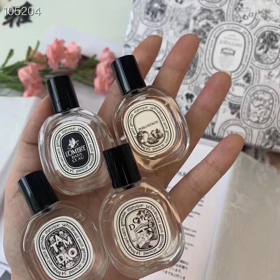 Diptyque Perfume Sampler Set - 4 x 10ml: Sandalwood, Fig, Tuberose, Shadow 5 i1600763954 2559 4