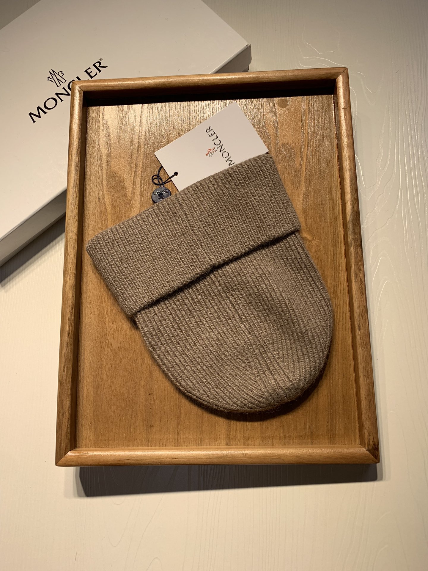 🌹。蒙口。【羊毛单帽】客供小羊毛！珍贵典藏的灵魂帽子！客供色纱.每个颜色都非常好看！经典！手感软腻.70