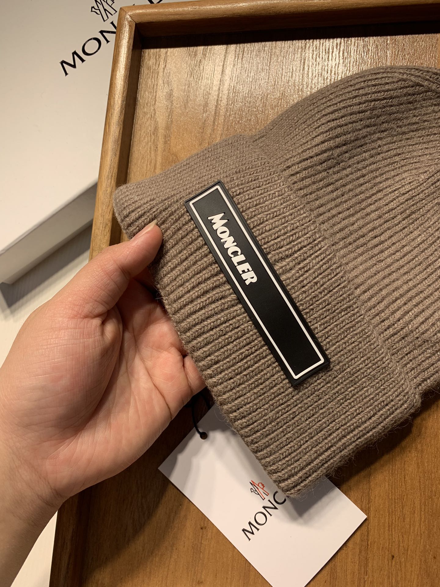 🌹。蒙口。【羊毛单帽】客供小羊毛！珍贵典藏的灵魂帽子！客供色纱.每个颜色都非常好看！经典！手感软腻.70