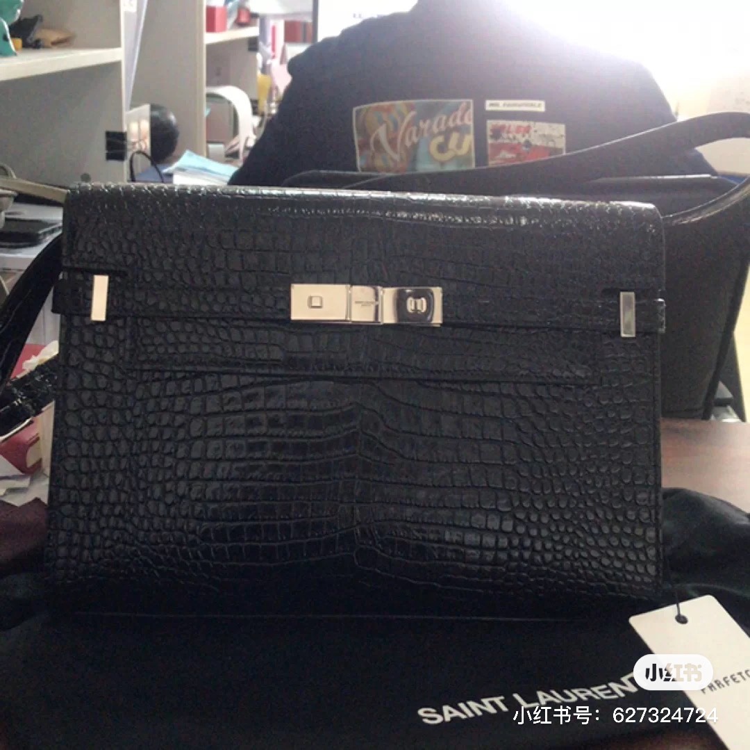 Ysl 𝑴𝒂𝒏𝒉𝒂𝒕𝒕𝒂𝒏曼哈顿法棍包 579271黑色鳄鱼纹银扣